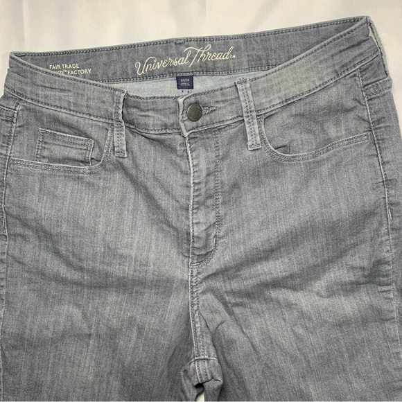 UNIVERSAL THREADS SIZE 8 Women Jeans High Rise Skinny Gray Casual Date Everyday - Picture 2 of 16